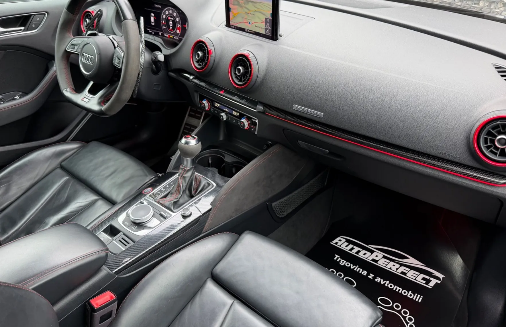 Zunanja slika - Audi S3 - R Sportback quattro 2.5 TFSI S tronic |DAZ|RS SPORT| - 11