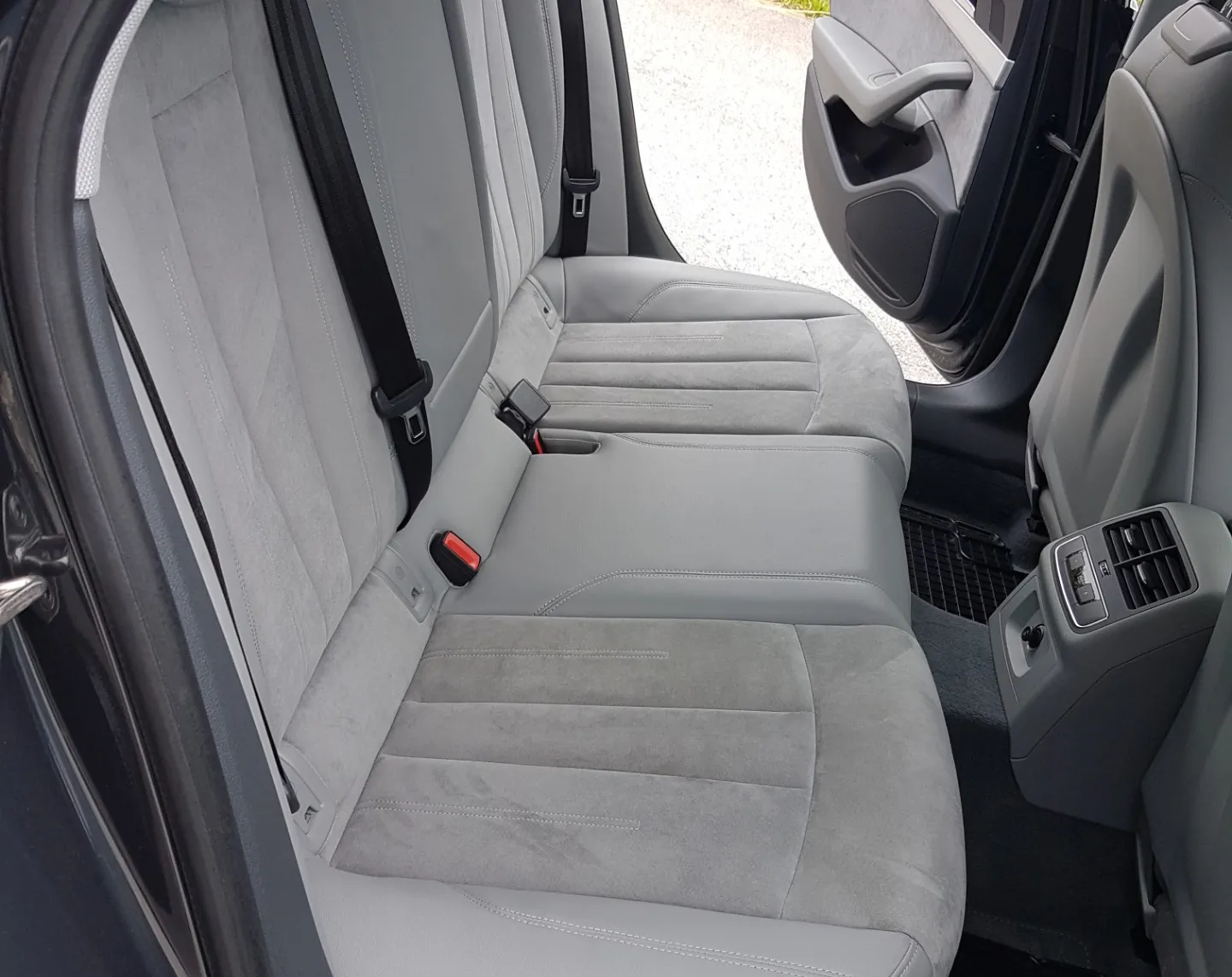 Zunanja slika - Audi A4 - 2,0 TDI Sport S tronic - 13
