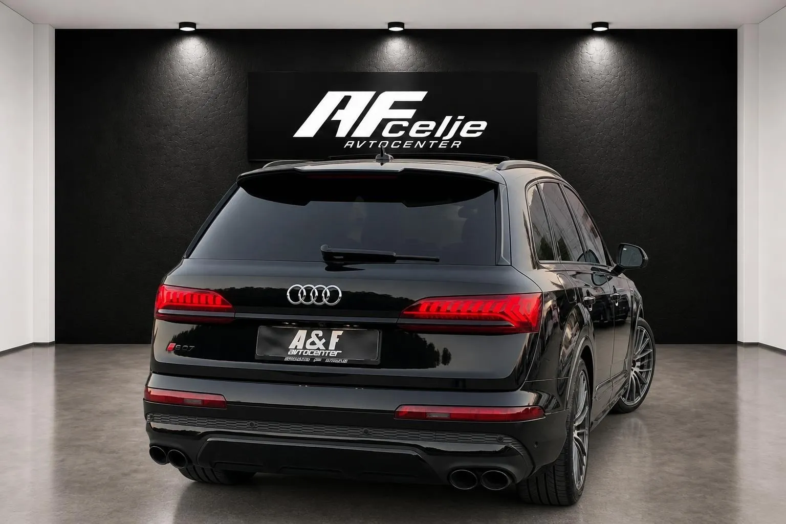 Zunanja slika - Audi Q7 - 55 TFSI-4X4-Q-S LOOK-PANORAMA-LIZING ZA TUJCE- - 5