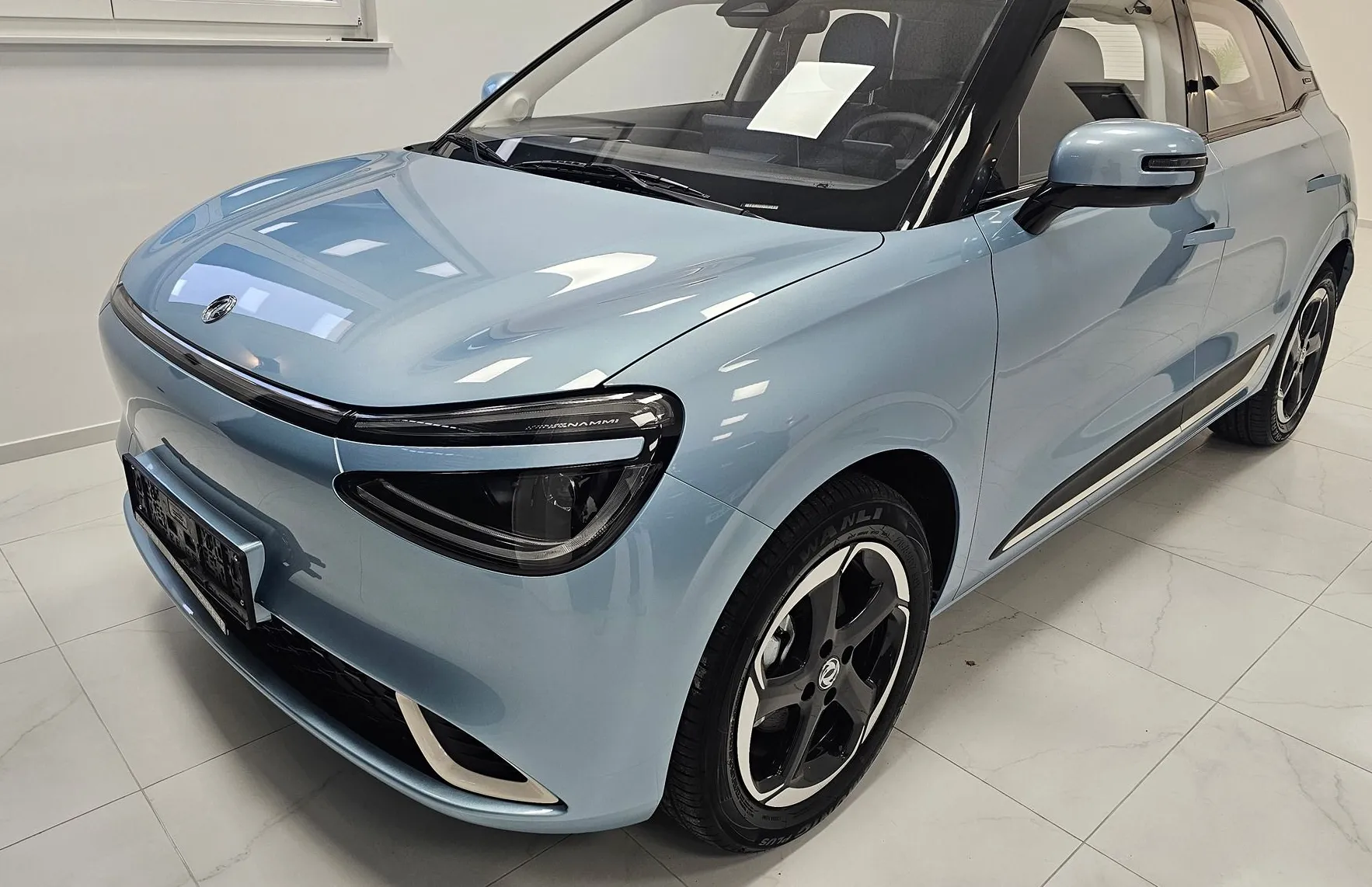 Zunanja slika - Dongfeng Box - 42.3 kWh 70 kW- Gray Black Interior - 10