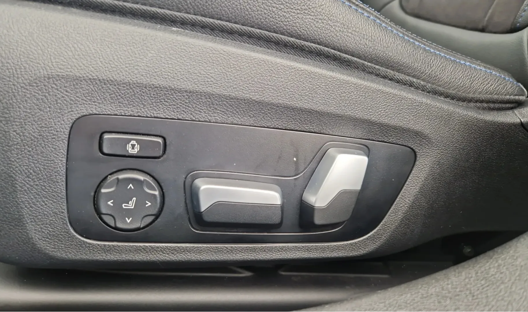 Zunanja slika - BMW M3 Touring - Serija 3 BMW 320d xDrive, 140KW - 17