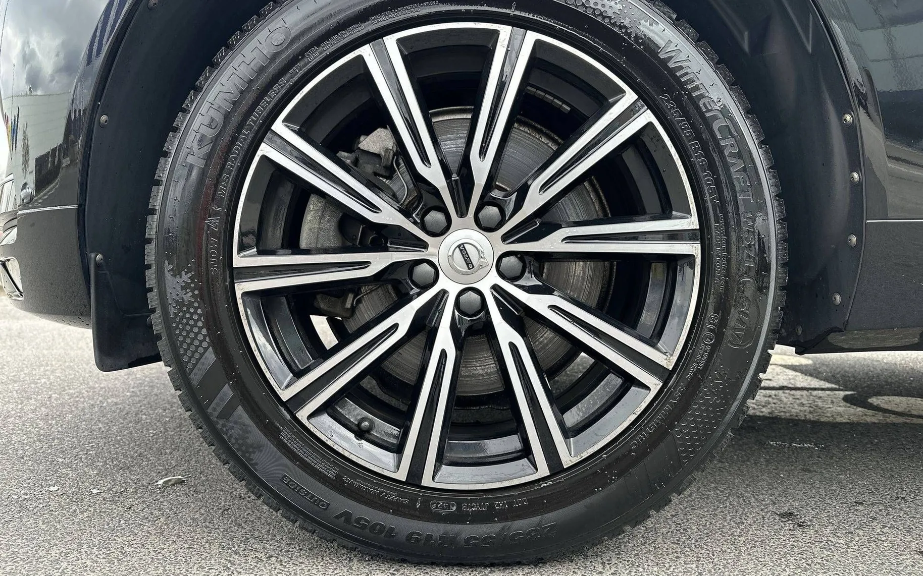 Notranja slika - Volvo XC60 - B4D AWD AUT Momentum Pro - 9