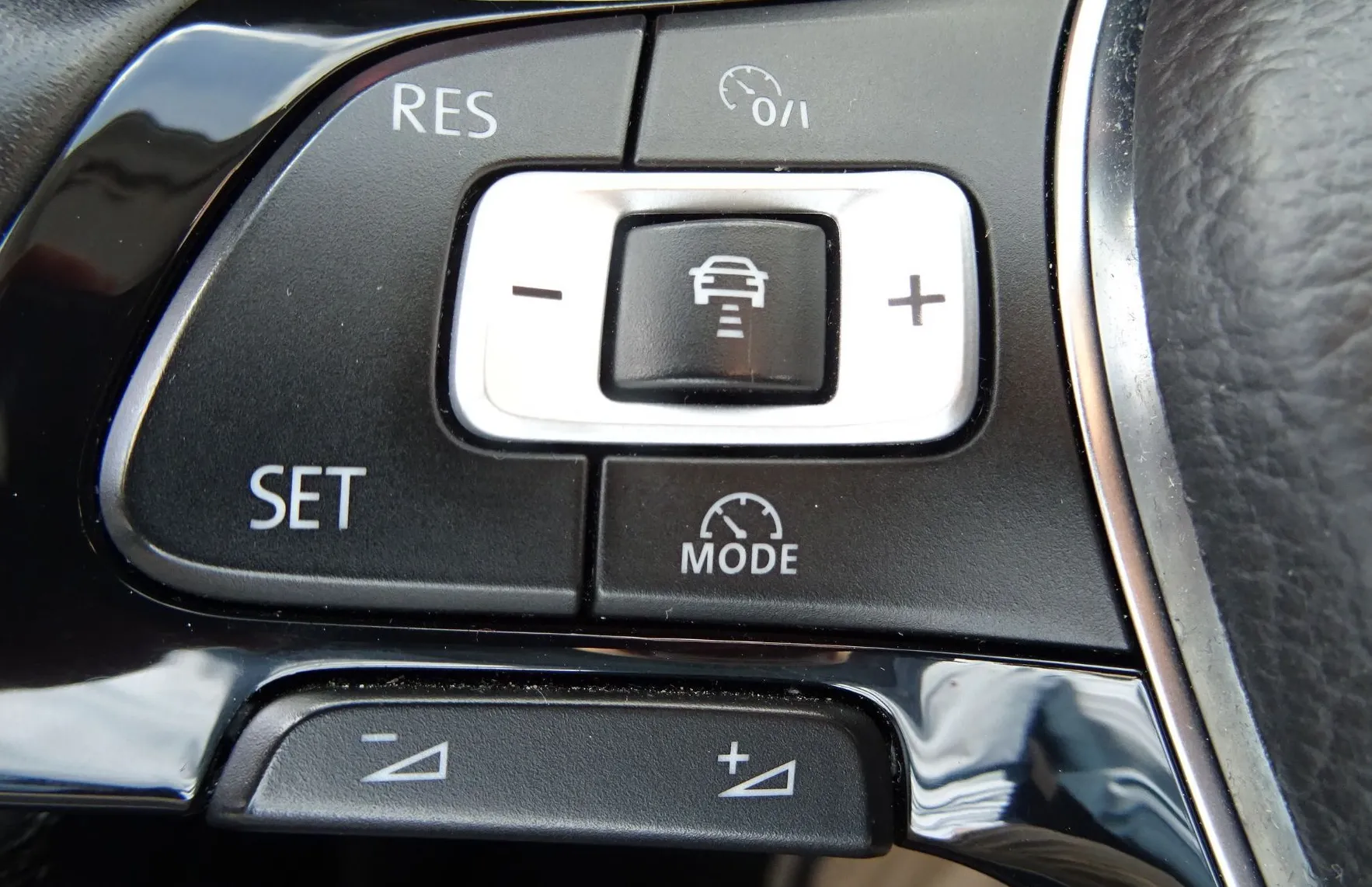 Zunanja slika - Volkswagen Passat - Variant 2.0 TDI DSG 4Motion Comfortline 190KM - NAVI - - 16