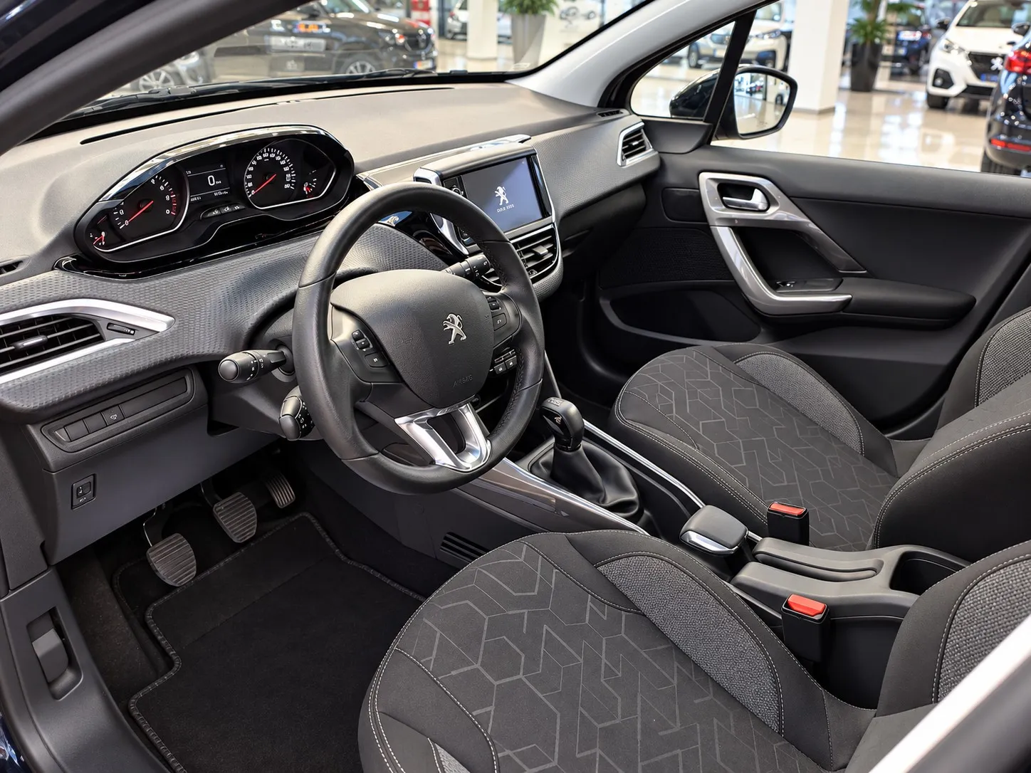 Zunanja slika - Peugeot 2008 - 1,2 PureTech 82 Activ - 7