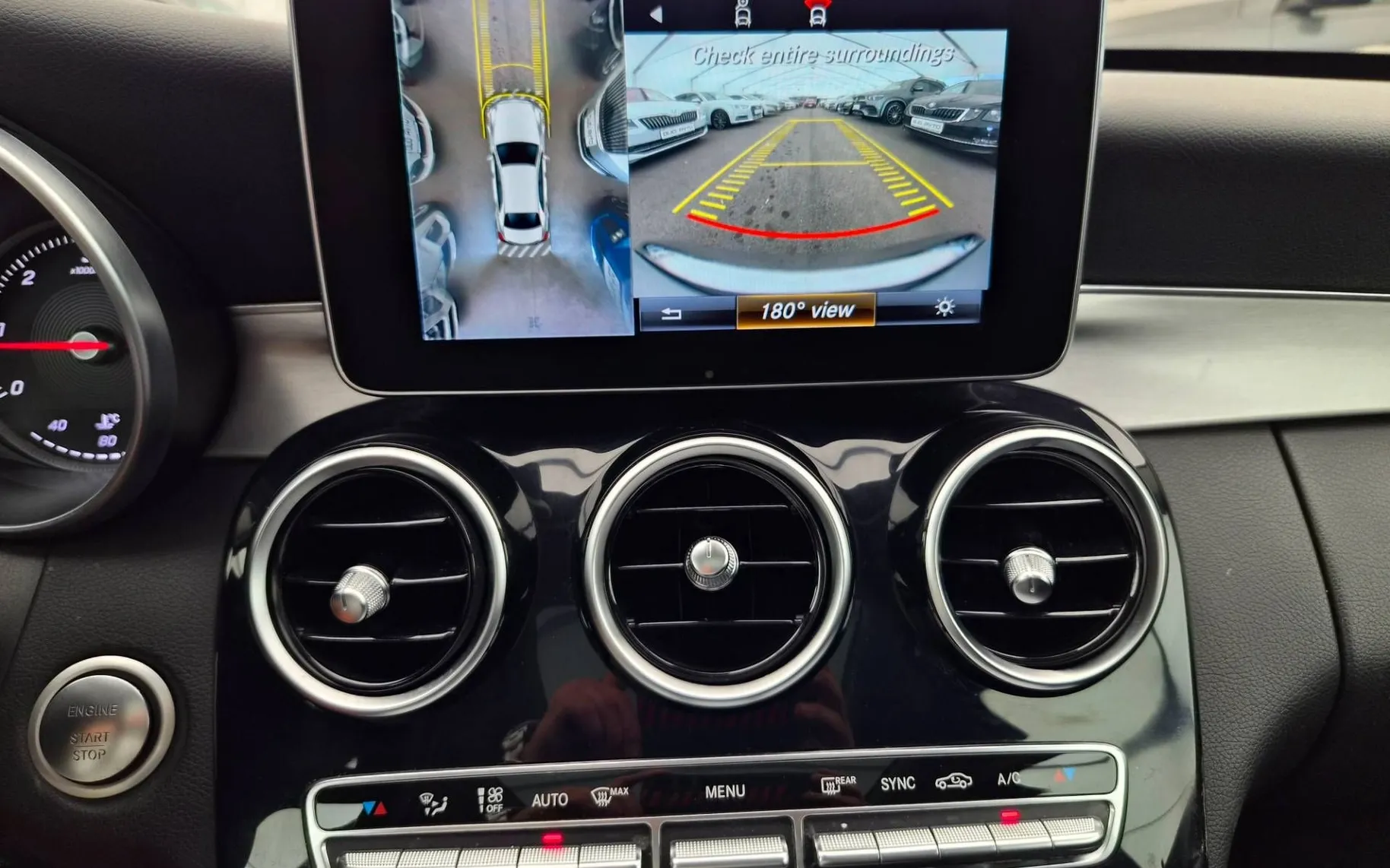 Notranja slika - Mercedes-Benz C-Razred - 220D-EXCLUSIVE-PANORAMA-18COL-360KAMERE-USNJE-... - 7