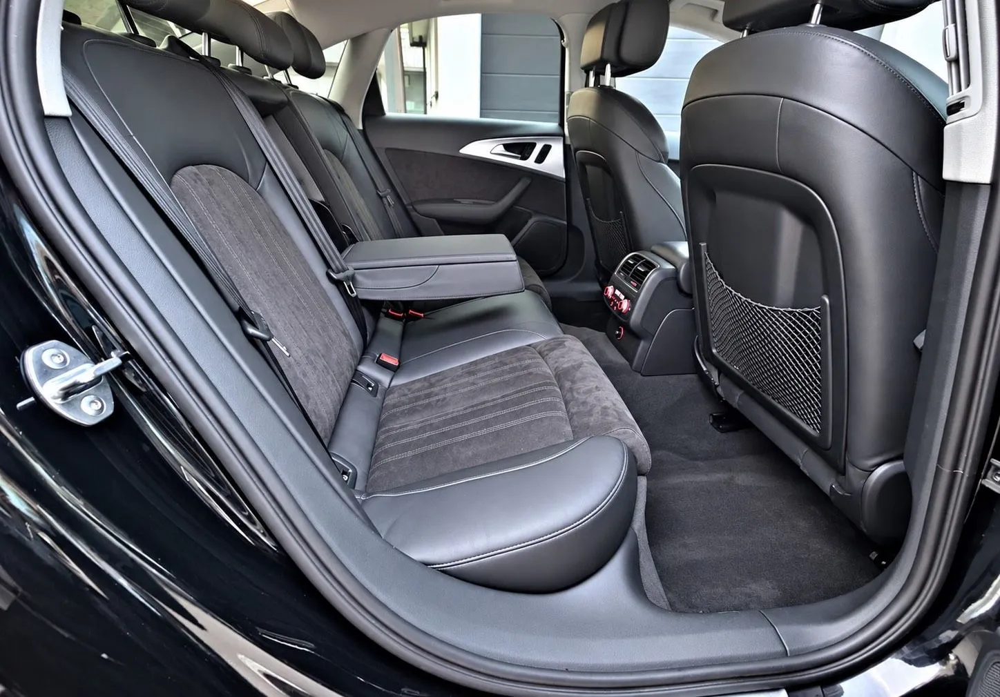 Notranja slika - Audi A6 - 3.0 TDI QUATTRO•LIMO•S TRONIC•NAVI•ACC•BI-XENON... - 12