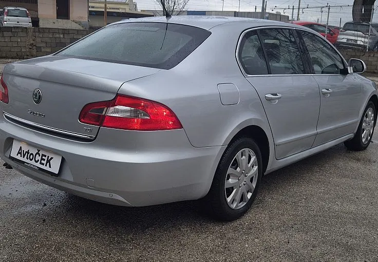 Zunanja slika - Škoda Superb - 1.9 TDI + XENON + NAVI + BREZ POLOGA - 5