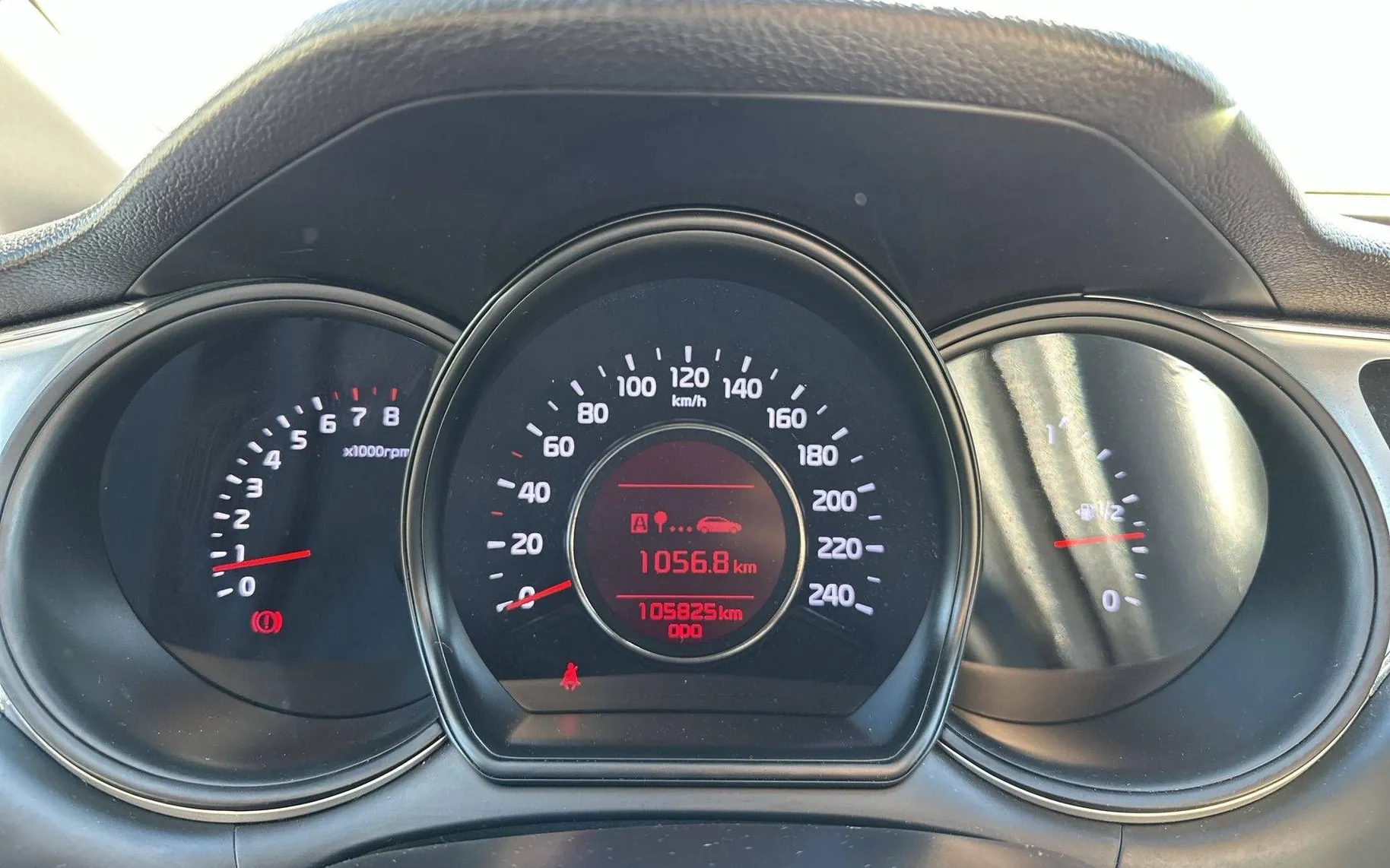 Notranja slika - KIA Ceed - 1.4 CVVT LX Champion NAVI - 15