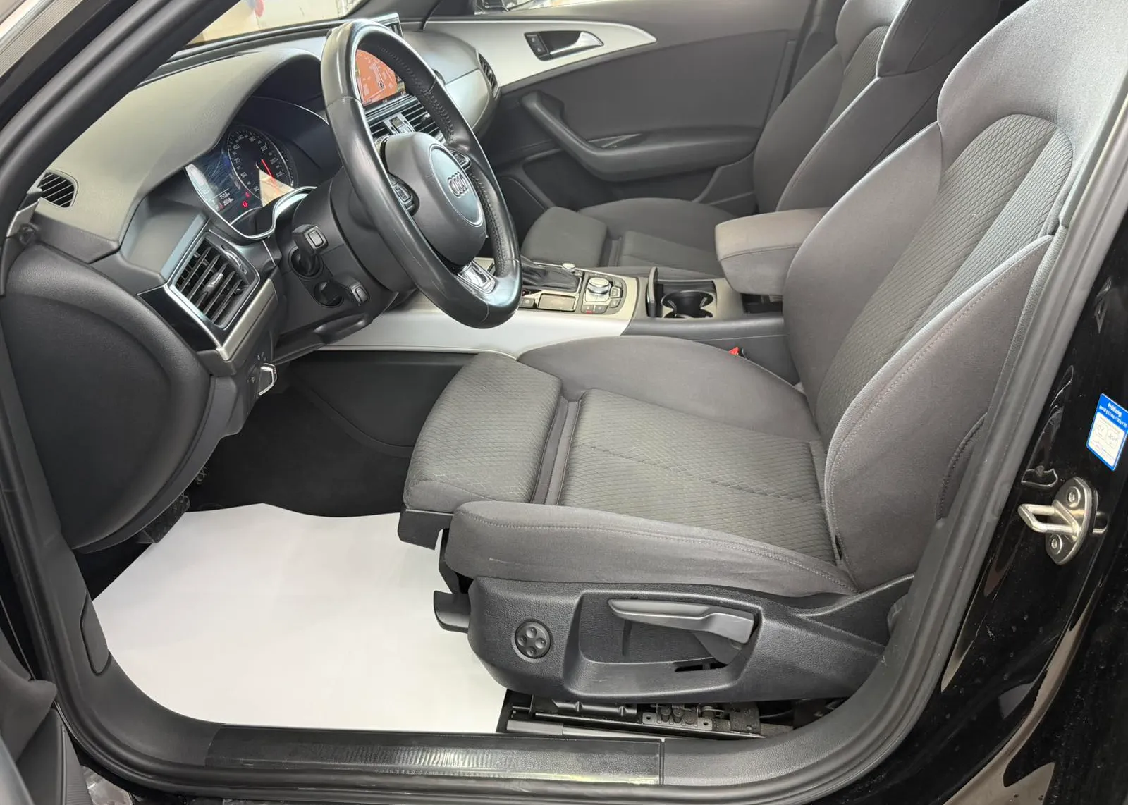 Zunanja slika - Audi A6 - Avant Avant 2,0 TDI ultra S tronic - 5