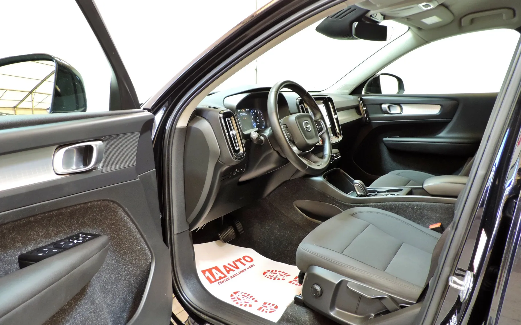 Zunanja slika - Volvo XC40 - T4 Recharge Twin Engine Inscription Avt. - 14
