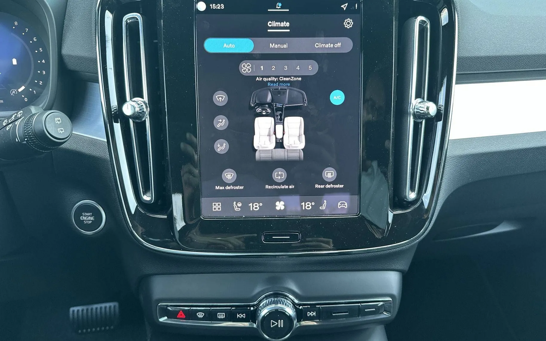 Zunanja slika - Volvo XC40 - B3P Core Avt. - 17