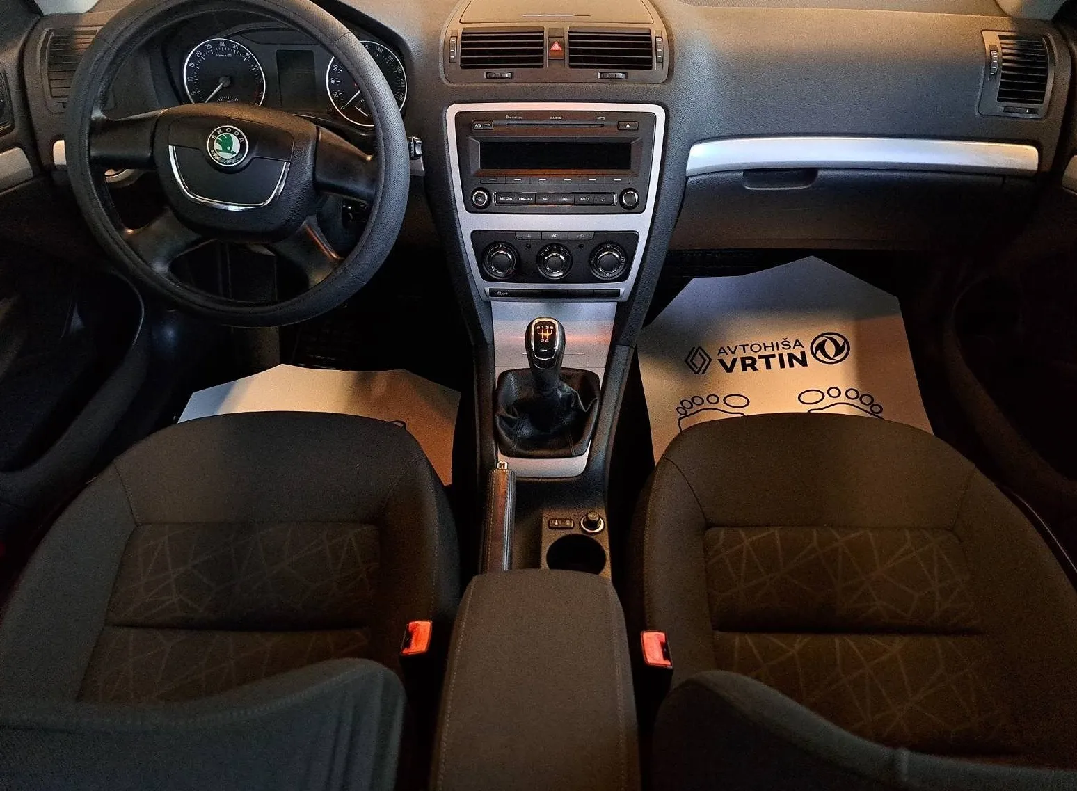 Zunanja slika - Škoda Octavia - Combi 1.6 CR TDI DPF Active - 7