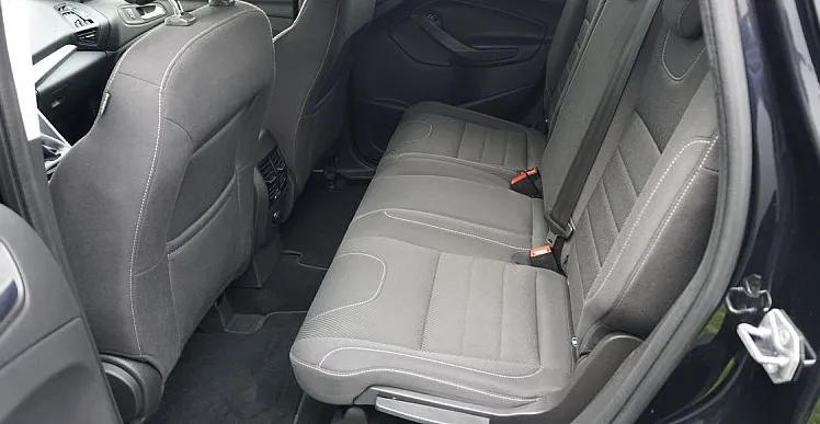Zunanja slika - Ford Kuga - 2.0 TDCi 103kW 4x2 Trend+avt.klima+priklop +alu 17 - 10