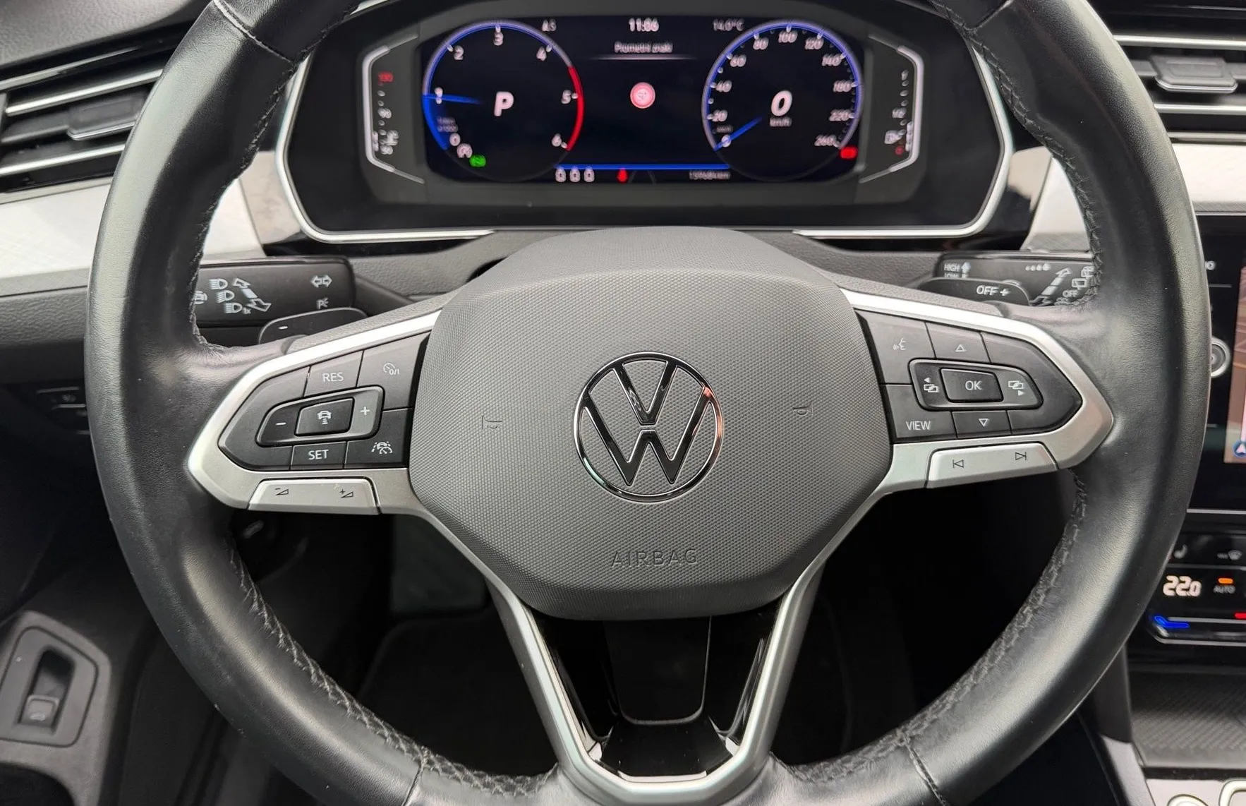 Zunanja slika - VW Passat - Variant 2.0 TDI BMT SCR Business DSG-Vlečna kljuka-Kamera - 8