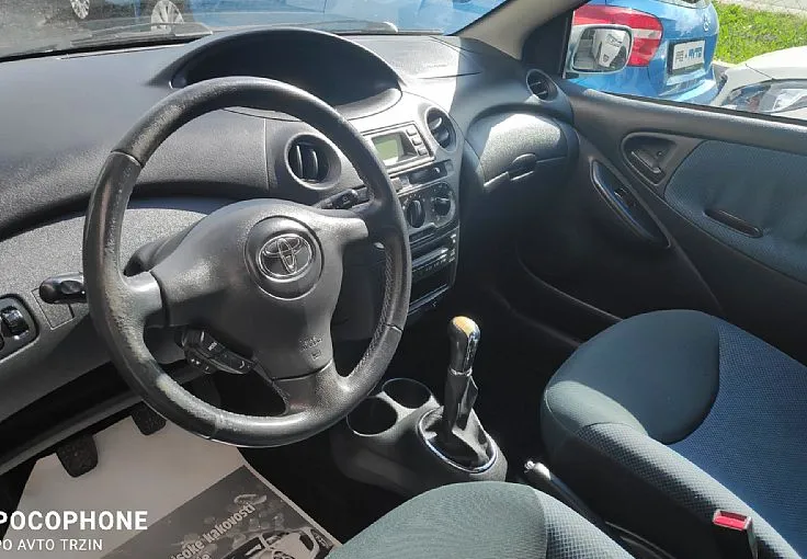 Zunanja slika - Toyota Yaris - 1.3 VVT-i SLO-KLIMA-SERVO-EL.STEKLA - 6