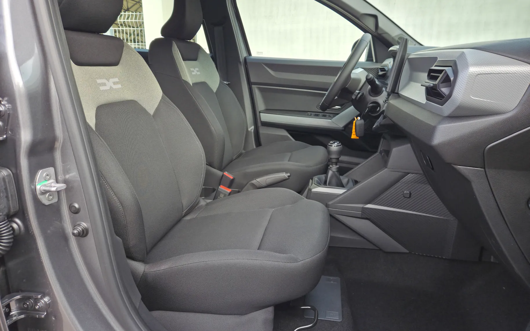Zunanja slika - Dacia Bigster - Essential mild hybrid 140 +Zasilno rezervno kolo - 14