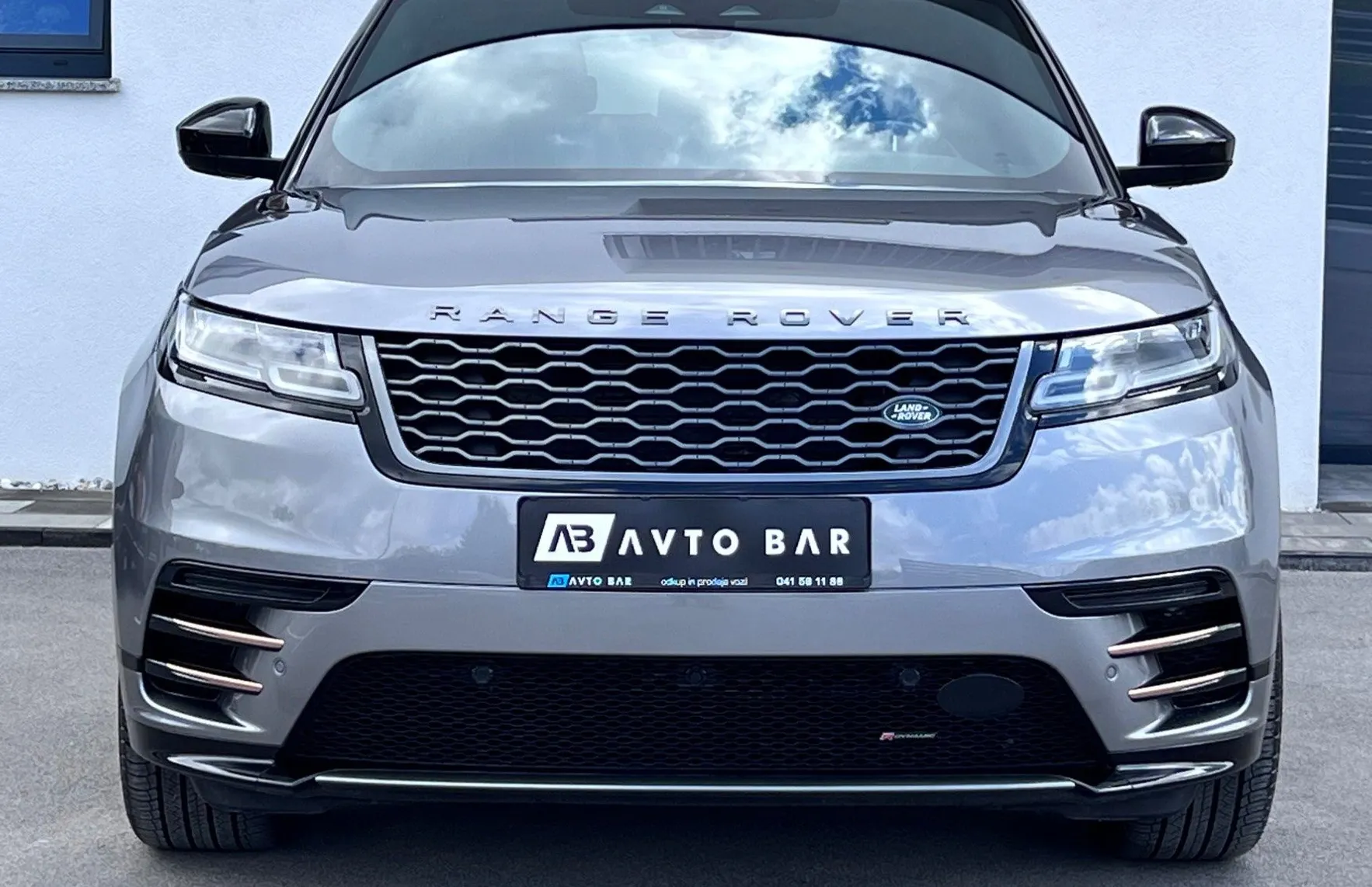 Zunanja slika - Land Rover Range Rover Velar - R-DYNAMIC+SLO+1.LAST+MATRIX+3D+ACC+AWD+HF-FI - 2