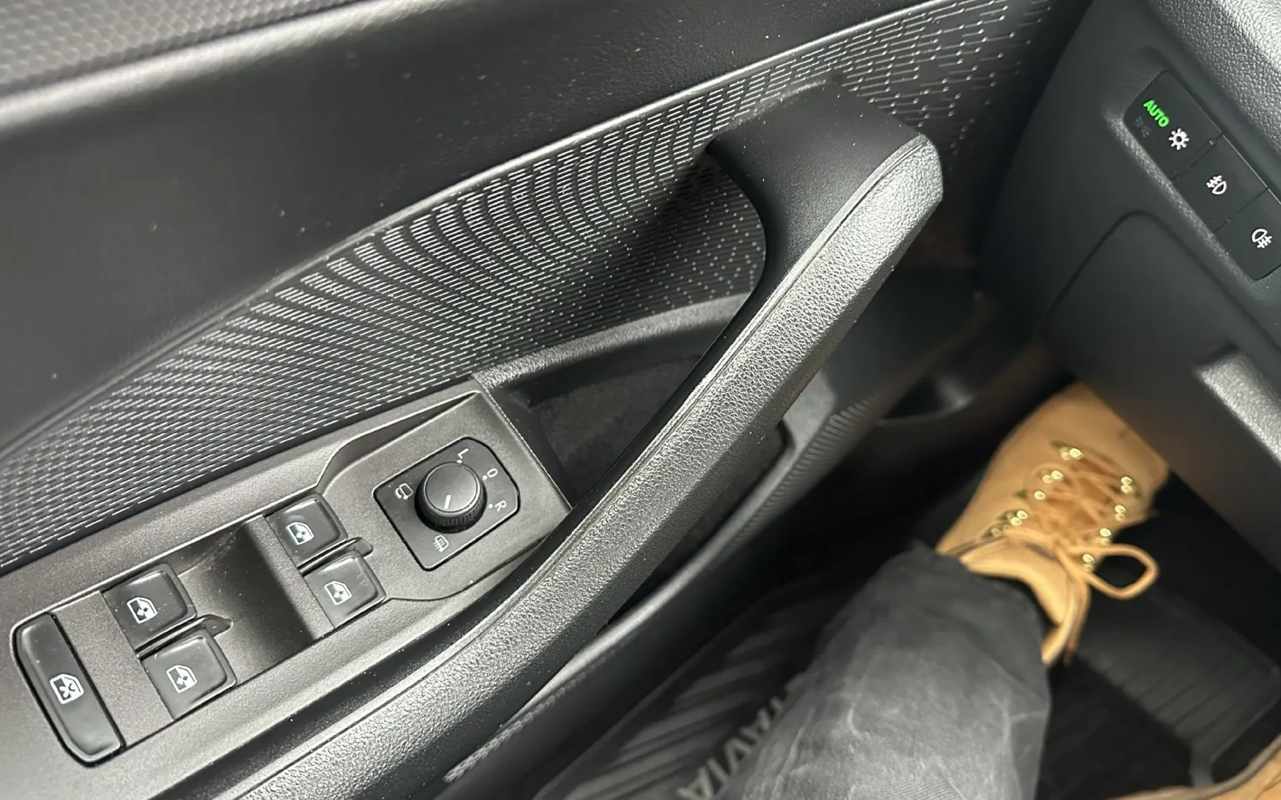 Zunanja slika - Škoda Octavia - 2.0 TDI Clever 110 kW.NEMŠKA.LED.KLJUK.NAVI.108000 - 13