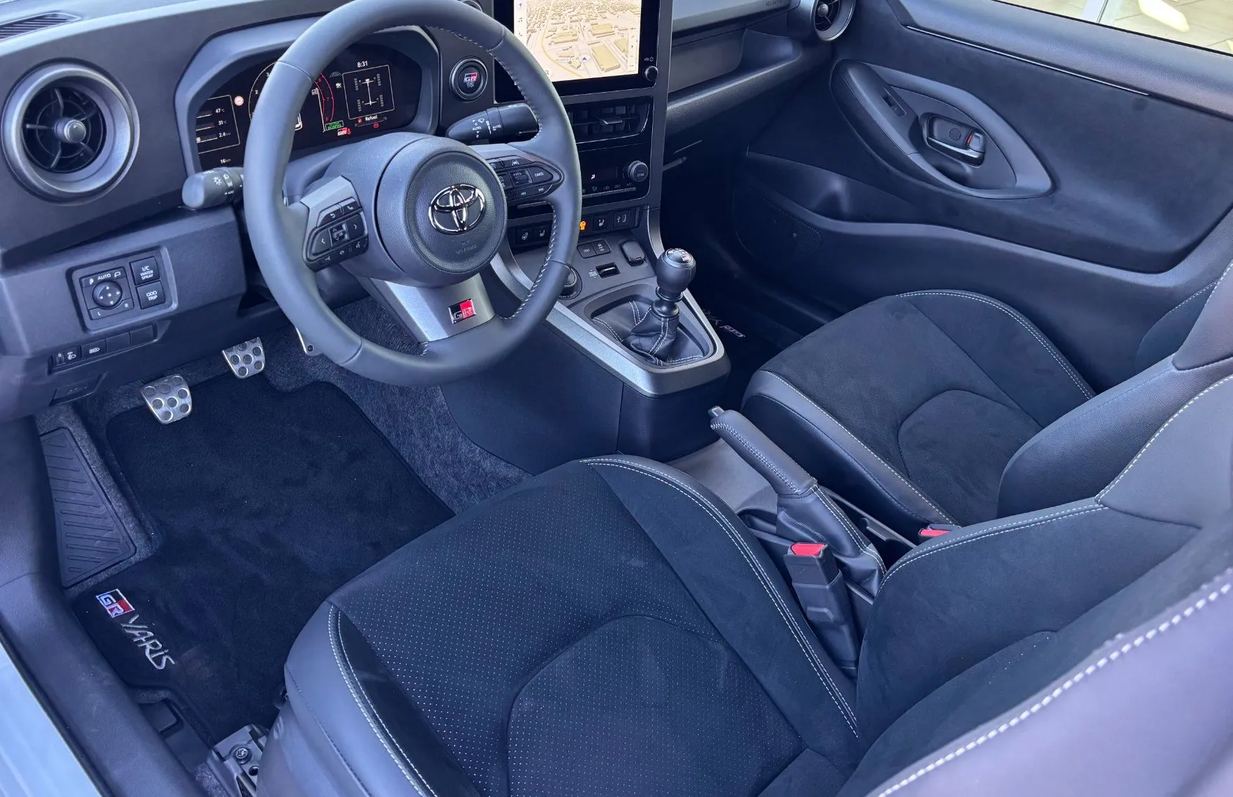 Zunanja slika - Toyota GR Yaris - 1.6T 4WD 3D M T6 RACE JBL - 10
