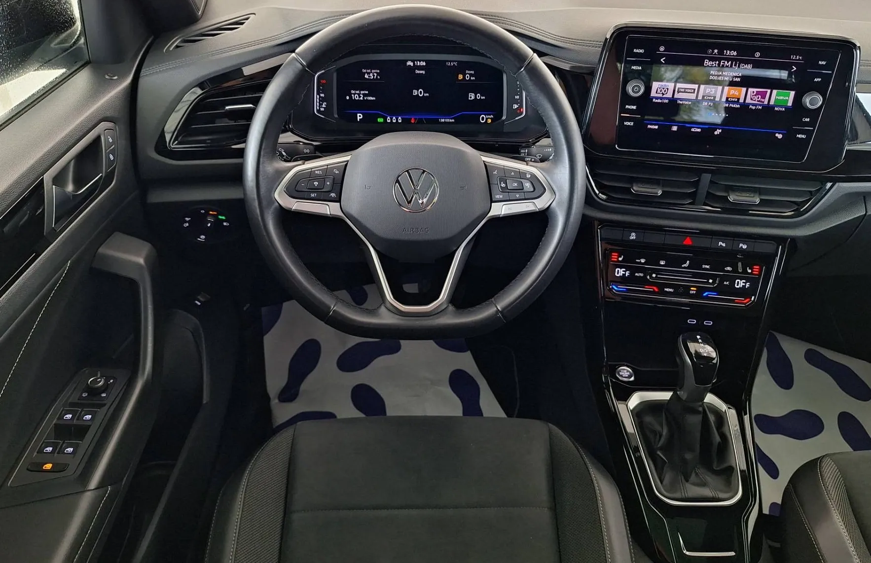Zunanja slika - Volkswagen T-Roc - 1.5 TSI Sport DSG•PANO•MRTVI KOTI•KEYLESS•ACC• - 10