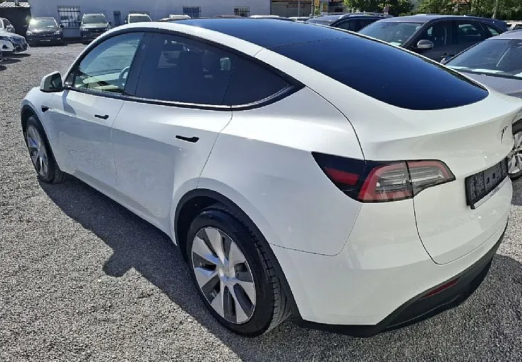 Zunanja slika - Tesla Model Y - Long Range - samo 28.335 kilometrov - 4