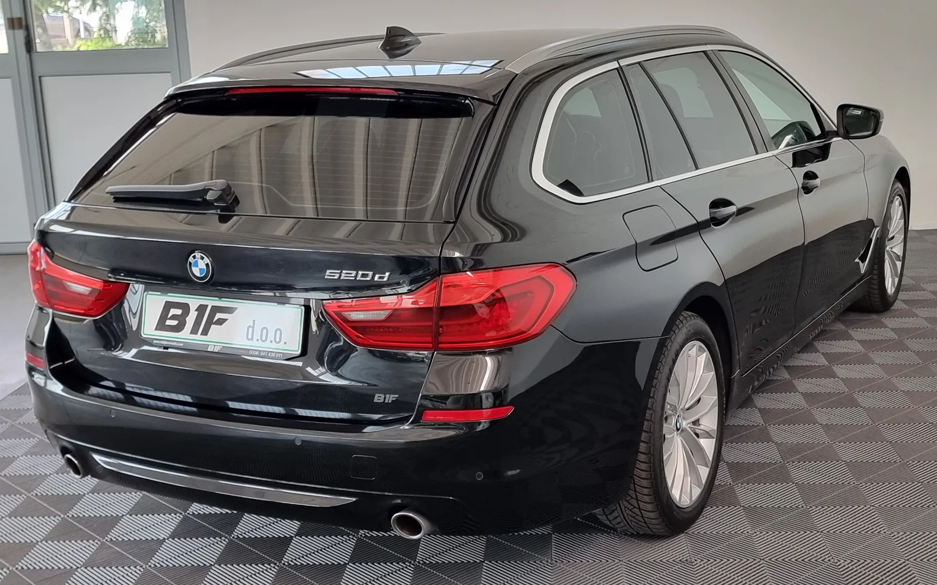 Zunanja slika - BMW Serija 5 - 520 - 6