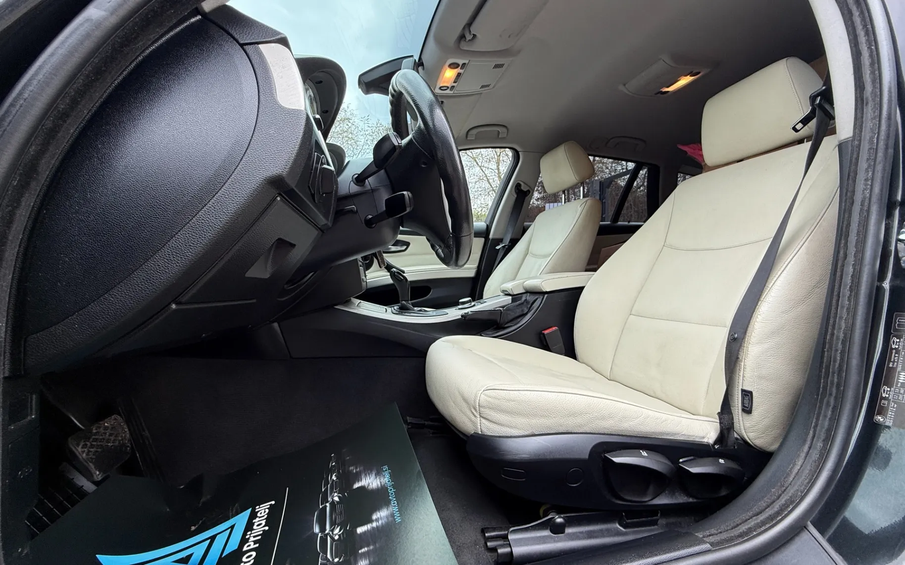Zunanja slika - BMW Serija 1 - 320d | Usnje | Navi | TOP OHRANJEN - 10