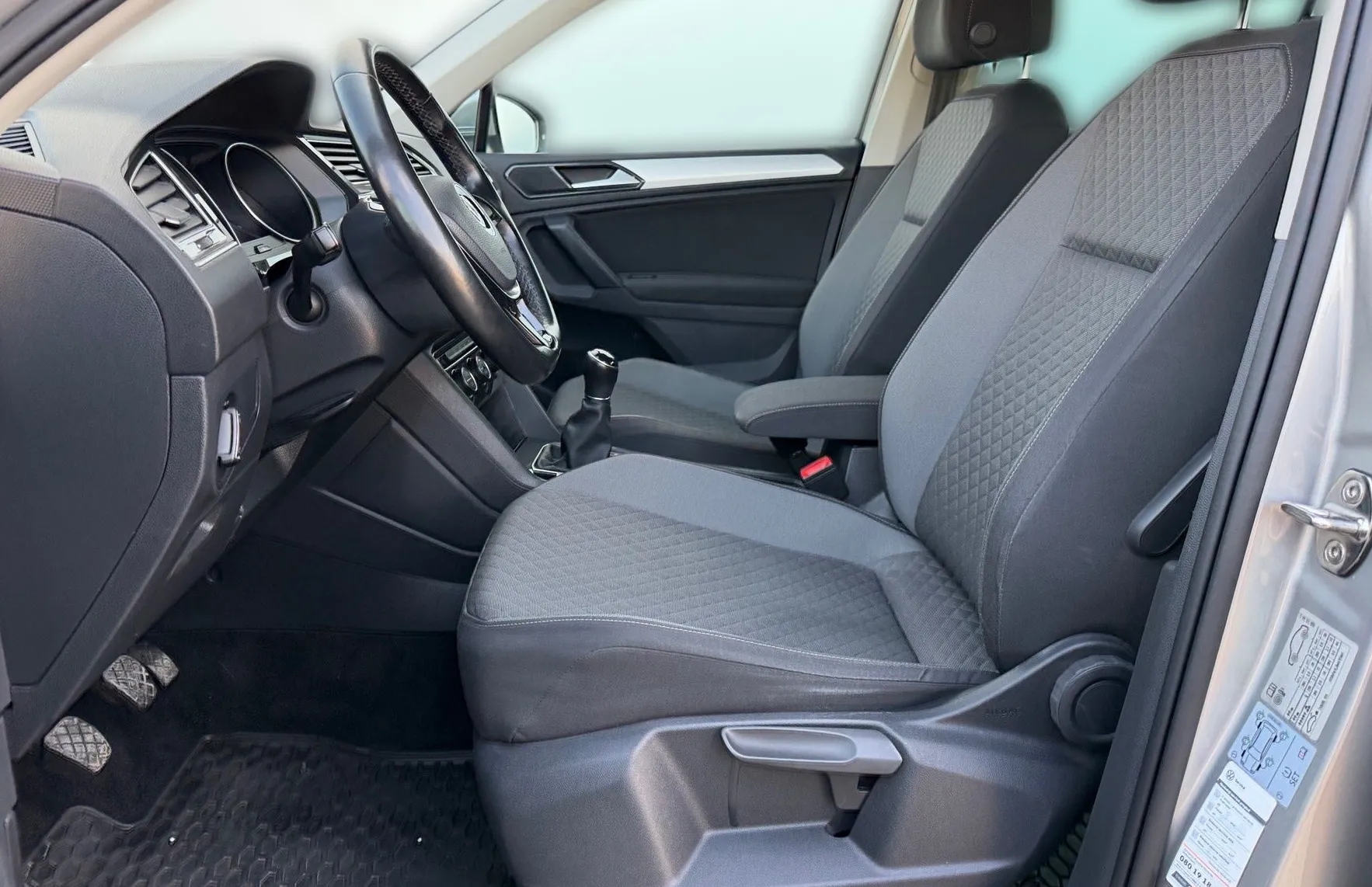 Zunanja slika - VW Tiguan - 2.0 TDI Comfortline Kamera - LED - Kljuka... - 11