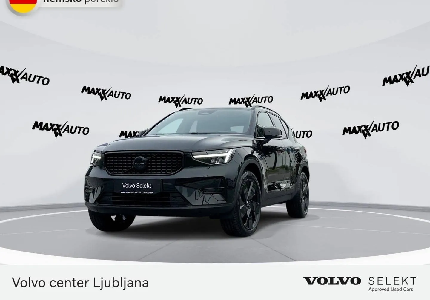 Zunanja slika - Volvo XC40 - B3 P Plus Black Edition Avt. - 1