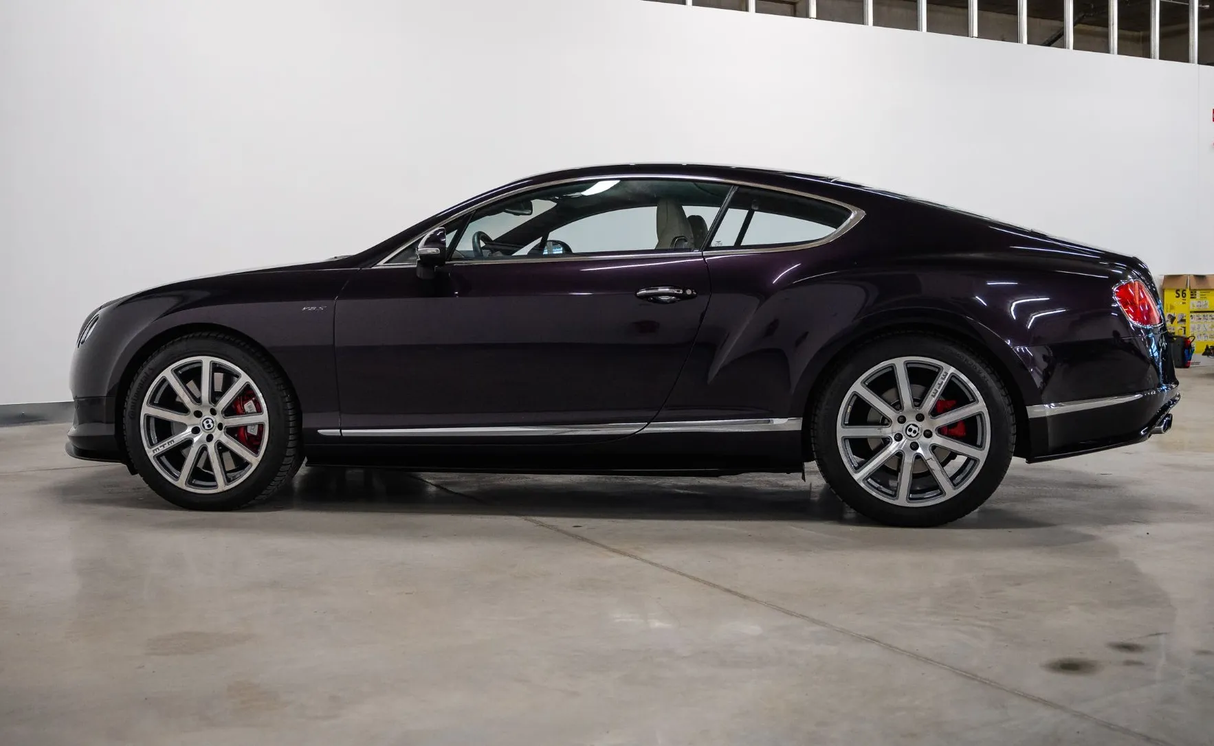 Zunanja slika - Bentley Continental - GT V8 S - 8