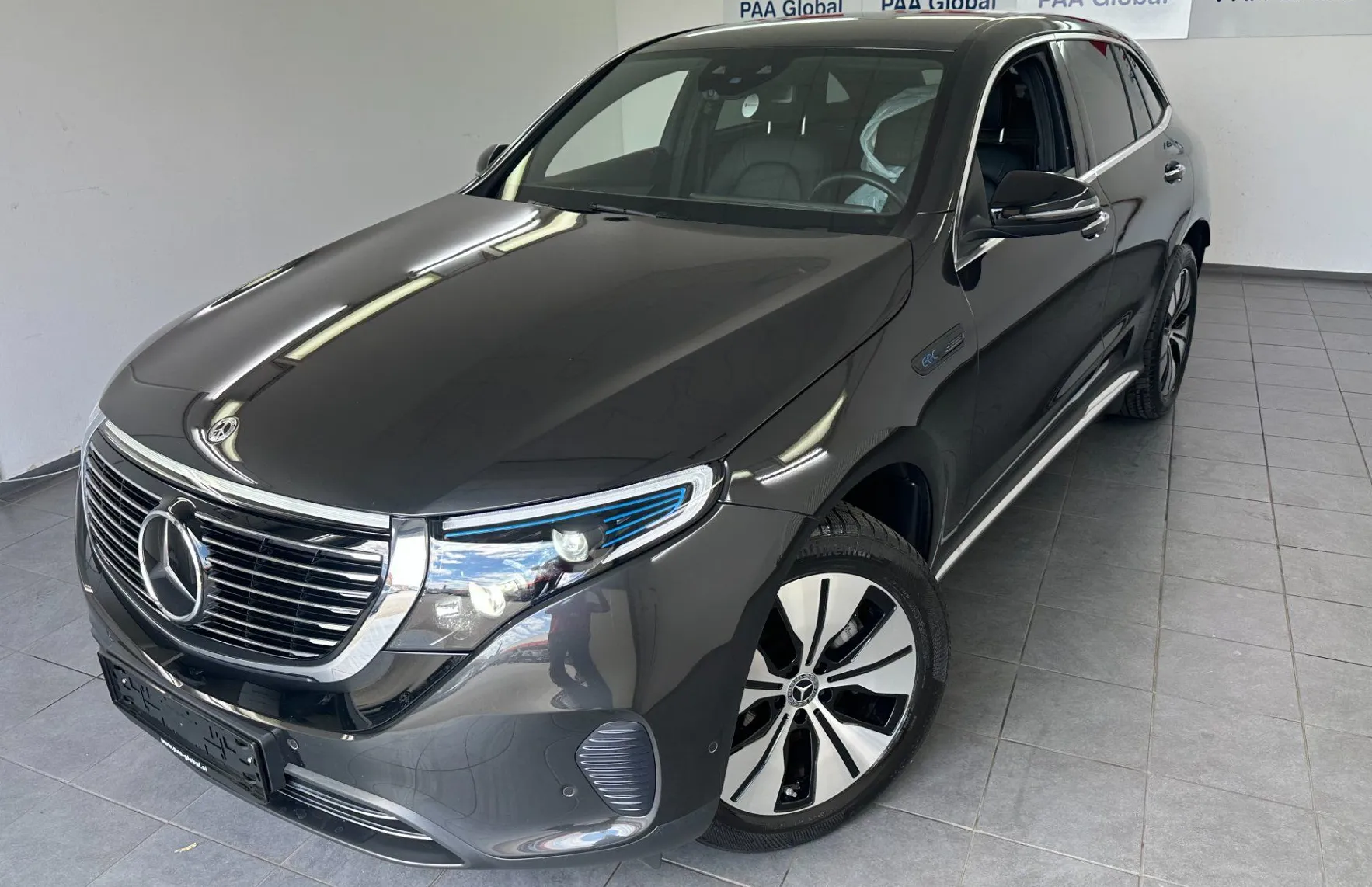 Zunanja slika - Mercedes-Benz EQC - 400 4MATIC.NEMŠKI+4ALU.KAMERA.KLJUKA.LED.ACC.USNJE - 1