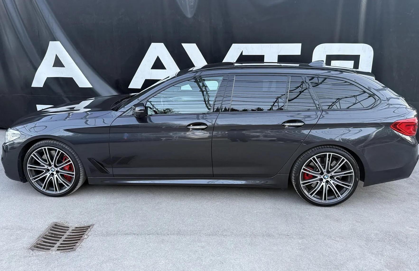 Zunanja slika - BMW Serija 5 - Touring: 530d xDrive Touring Avt. - 4