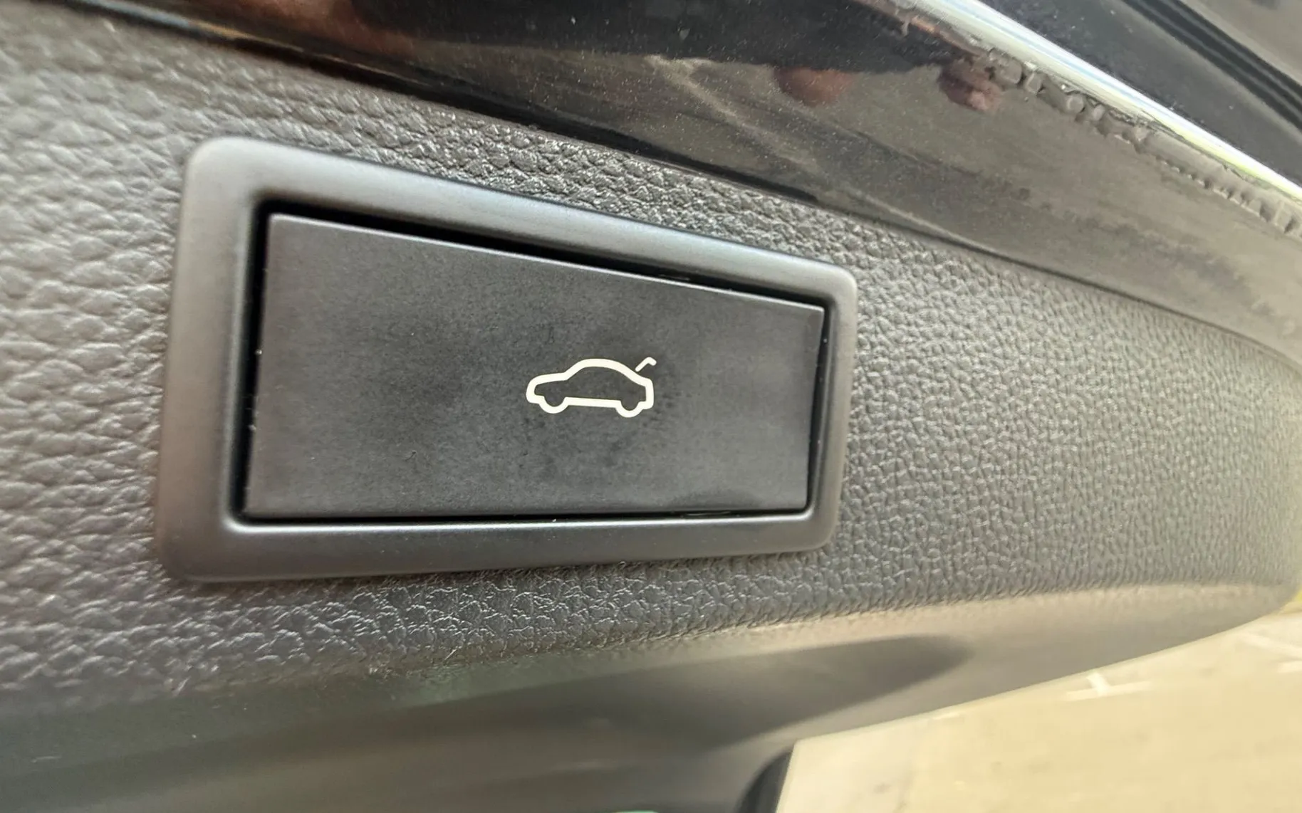 Zunanja slika - Škoda Karoq - Ambition 2.0 TDI DSG-Acc-Laneassist-Kamera-Led - 18