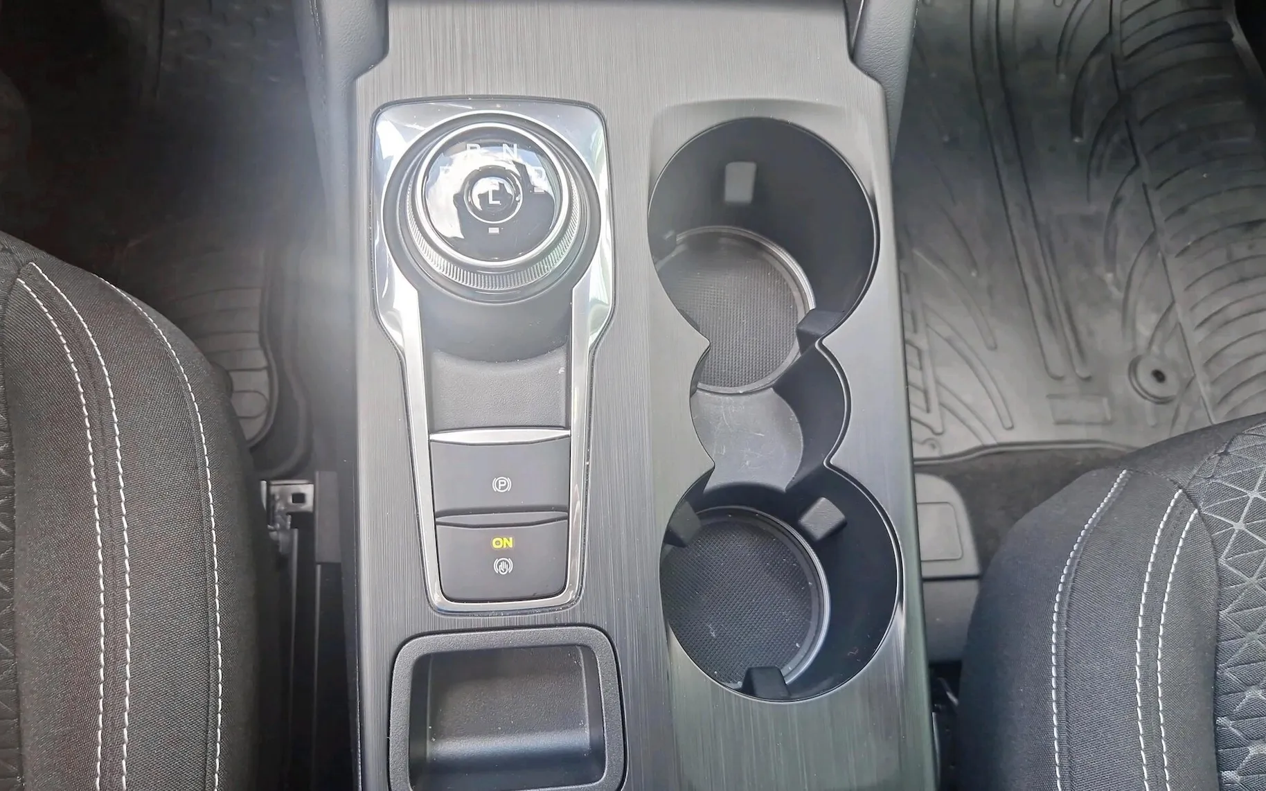 Zunanja slika - Ford Kuga - 1.5 EcoBoost Titanium AVT-SLO-RADAR-360o KAM- - 18