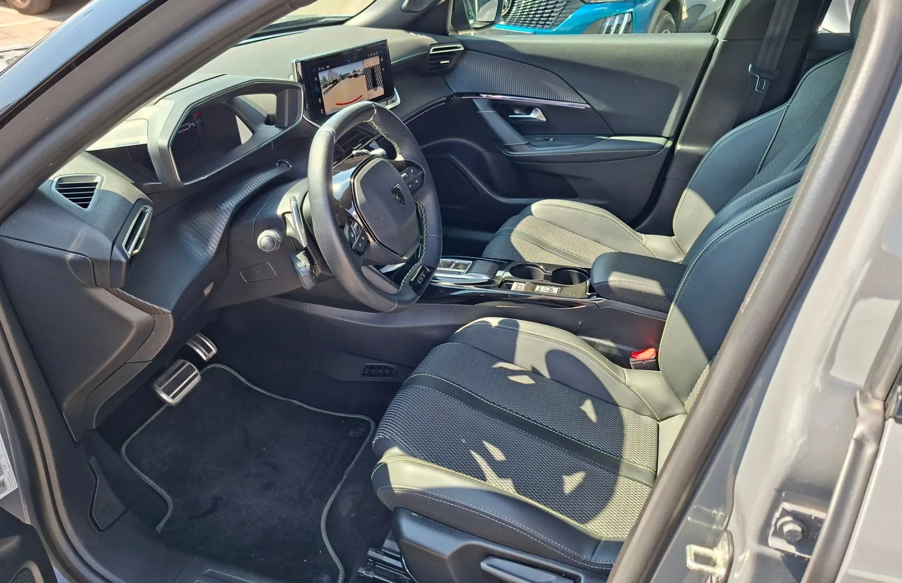 Zunanja slika - Peugeot 2008 - 1.2 MHEV  136  145 GT Avt. - 6