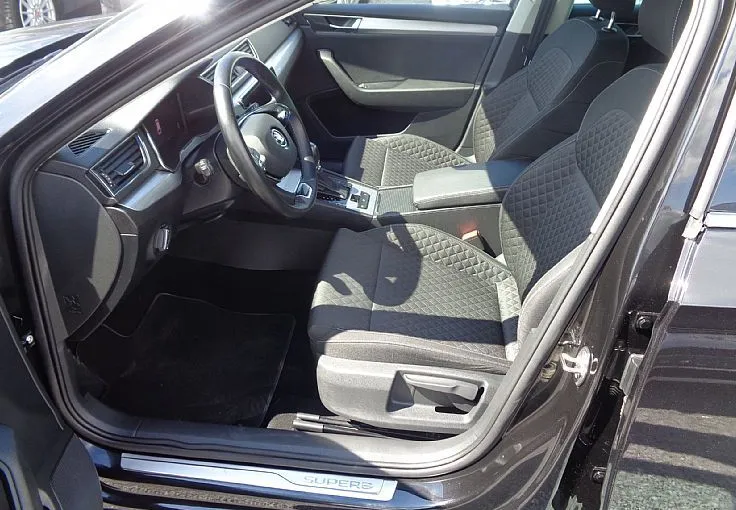 Zunanja slika - Škoda Superb - 2.0 TDI AUTOMATIC - NAVI - KAMERA - VSA ZGODOVINA - 5