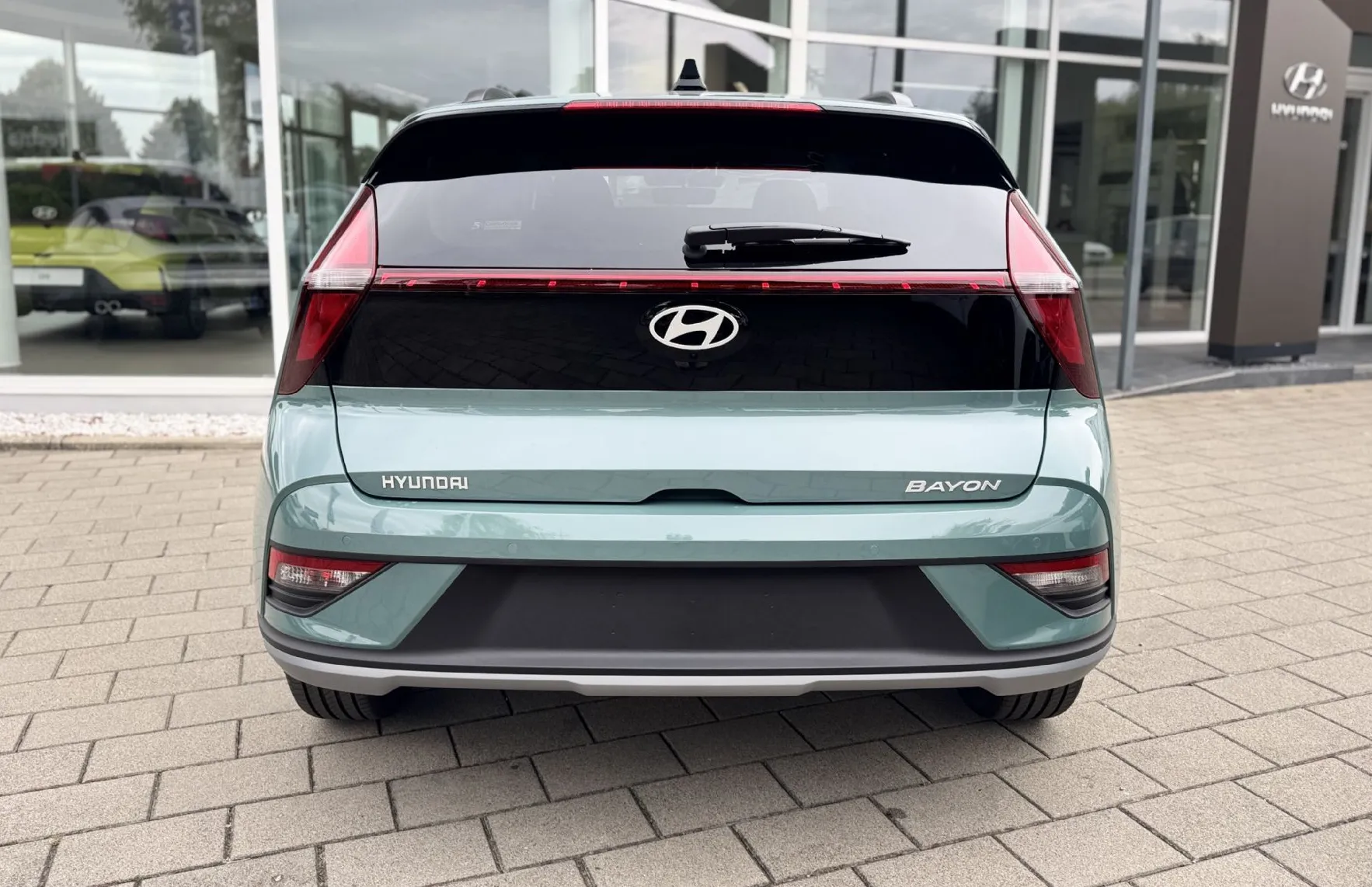 Zunanja slika - Hyundai Bayon - 1.0 T-GDI 90 STYLE.ALU 17.WINTER .RG - 17