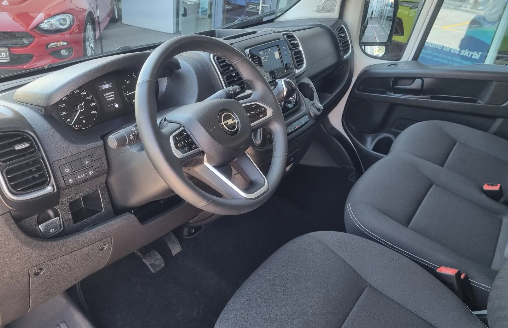 Zunanja slika - Opel Movano - 2.2 BHDi L2H2 - 9