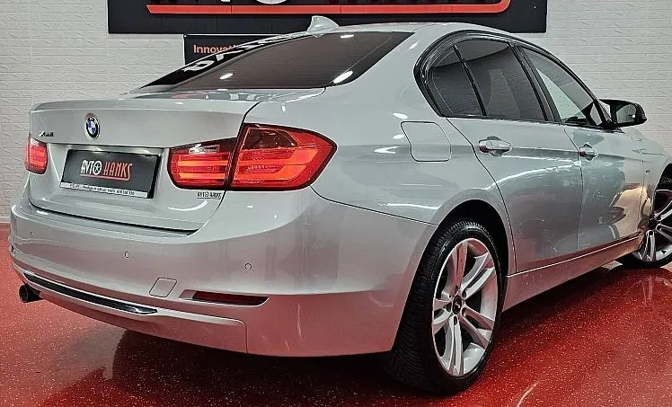Zunanja slika - BMW Serija 3 - : 318d xDrive Sport Line.BREZ POLOGA DO 7 LET IN TUJ - 13