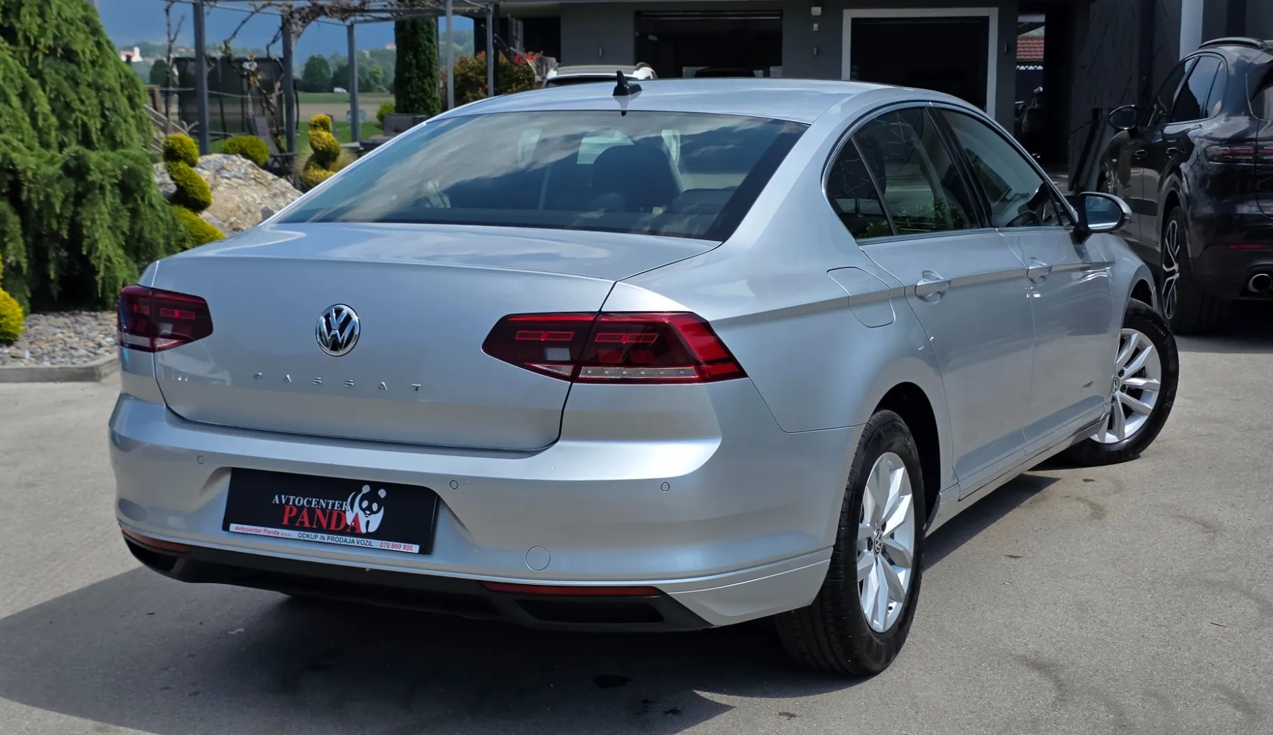 Zunanja slika - Volkswagen Passat - 2,0 TDI BMT Connect DSG - 4