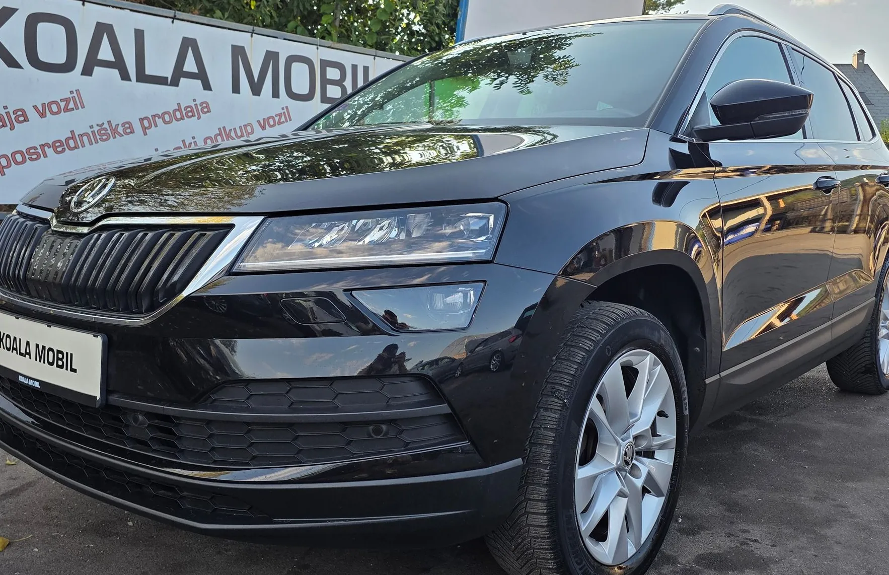 Zunanja slika - Škoda Karoq - 1.0 TSI STYLE LED-VIRTUAL-KAMERA-GRETJE SEDEŽEV - 20