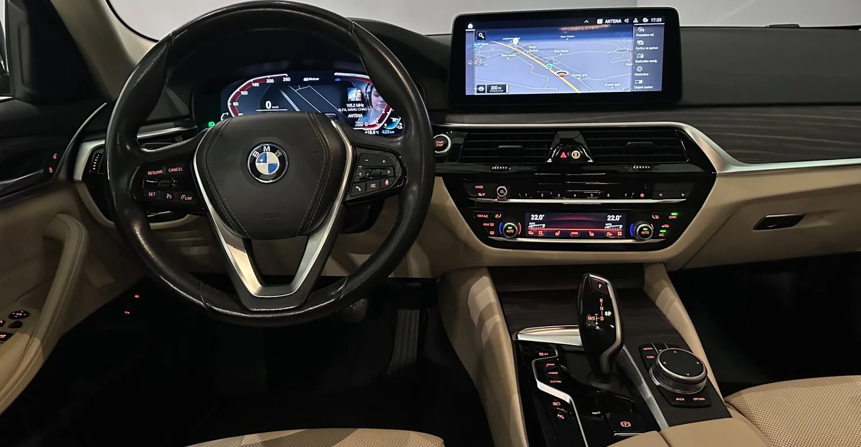 Zunanja slika - BMW Serija 5 - Touring: 530e Touring Avt.-USNJE-KAMERA-VK-19COL-NAVI-HU - 8
