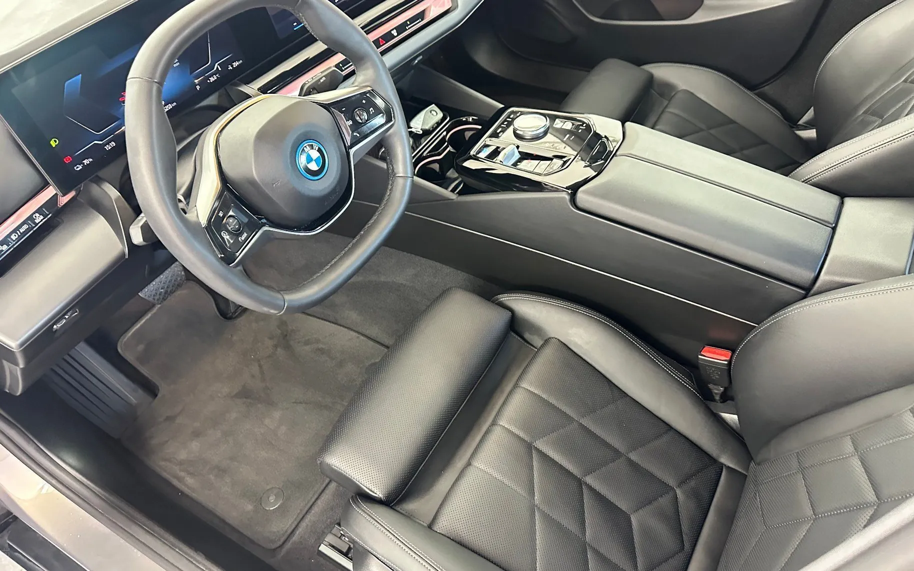 Zunanja slika - BMW i5 Limousine - eDrive40.LUKSENBURG.KAMERA.USNJE.LED-subvencija - 5