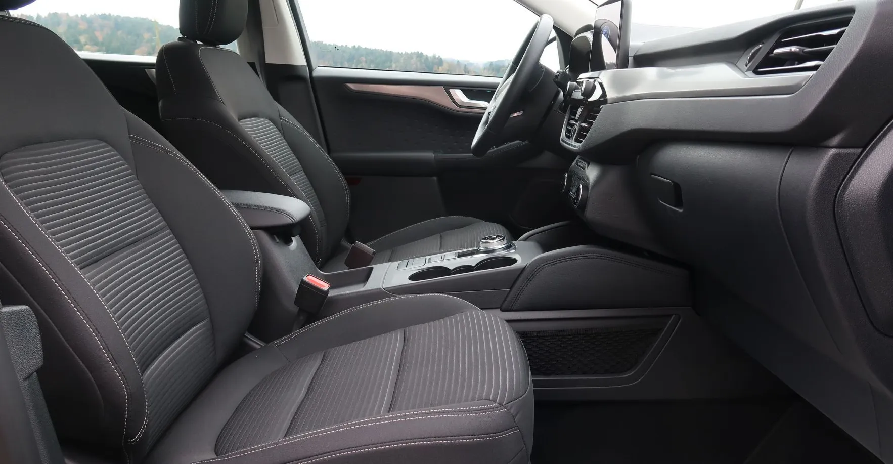Zunanja slika - Ford Kuga - 2.5 PHEV 225 Titanium-NAVI-ALU-PDC - 12