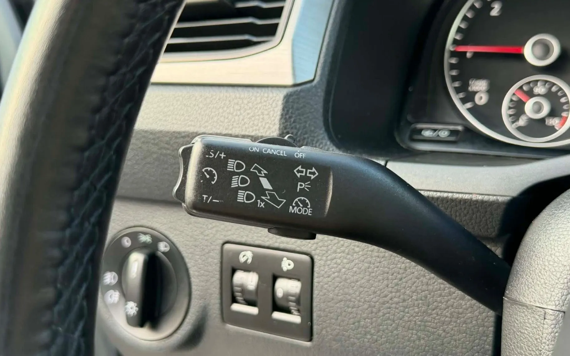 Zunanja slika - VW Caddy - 2.0 TDI-2X DRSNA VRATA-1 LASTNIK-LIZING ZA TUJCE-. - 9