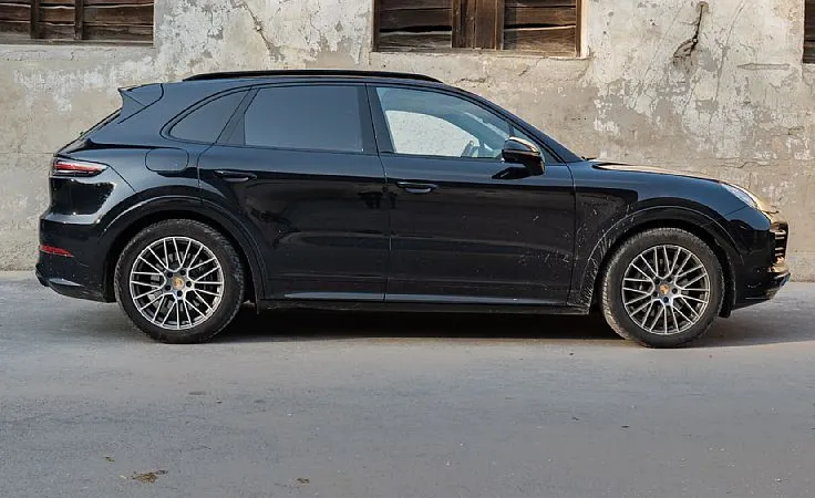Zunanja slika - Porsche Cayenne - 3.0T E-Hybrid Sport Chrono Pano Asistence SLO - 4