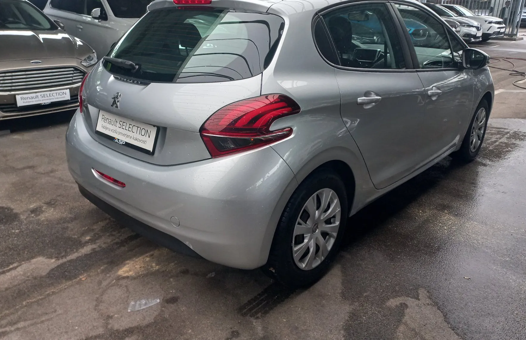 Zunanja slika - Peugeot 208 - 1.2 PureTech 83 S S Active - 4