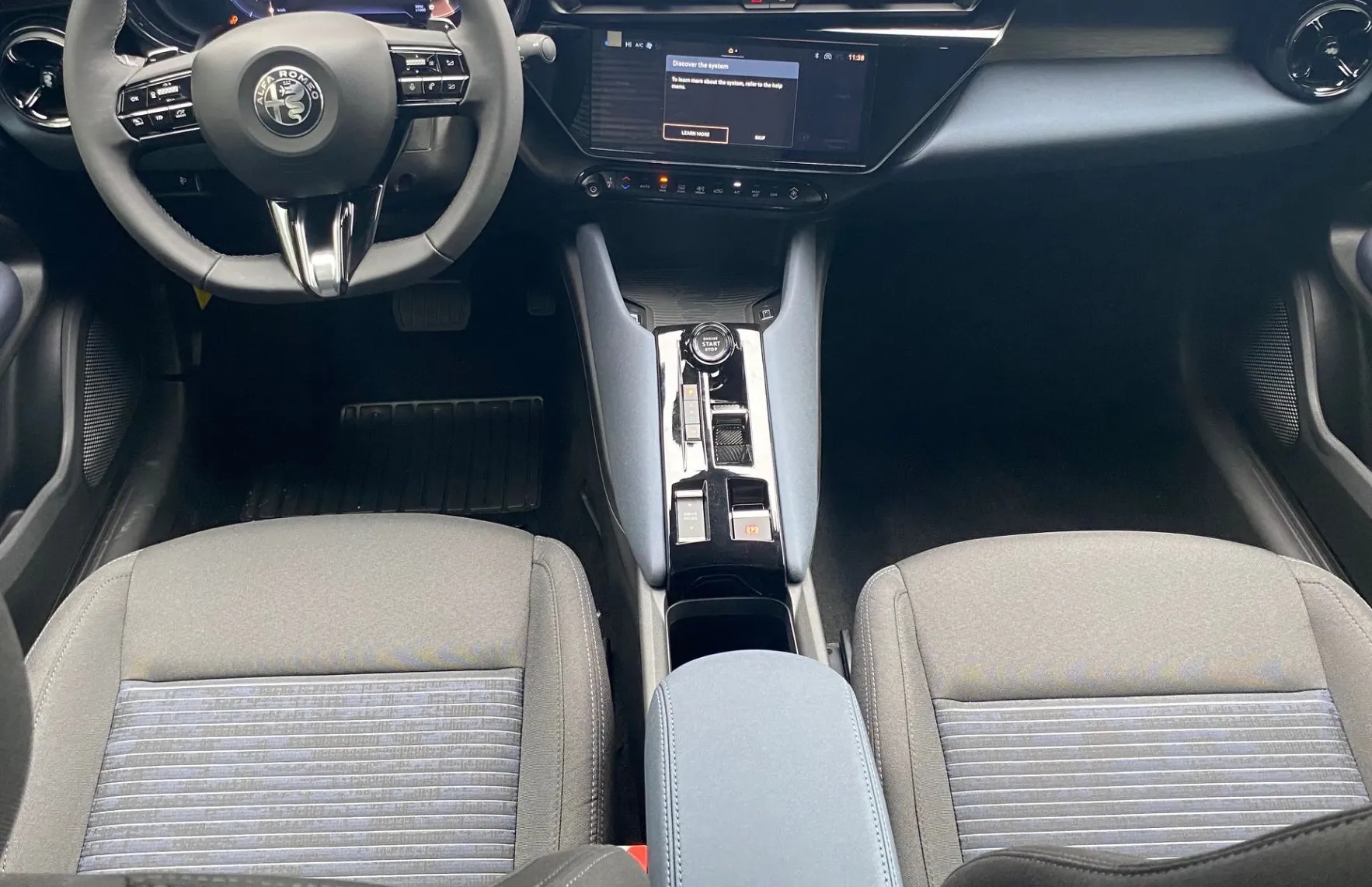 Zunanja slika - Alfa Romeo Junior - 1.2 E-DCT6 MHEV 136KM CORE - 8
