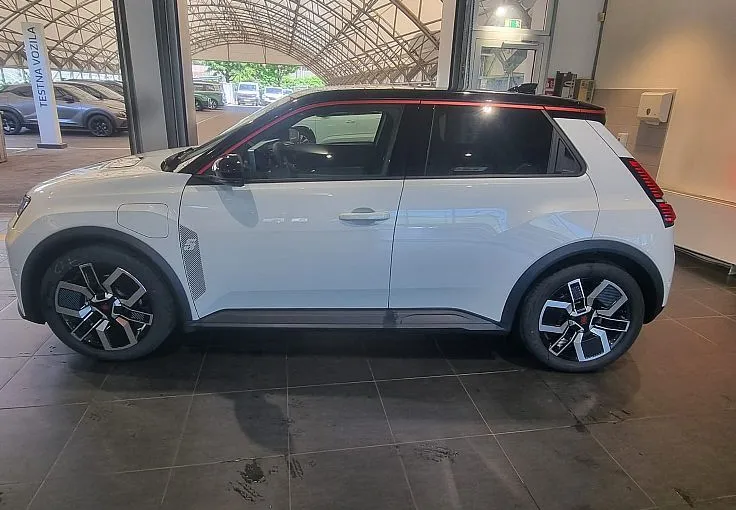 Zunanja slika - Renault 5 E-tech - Techno EV52 110kW - 3