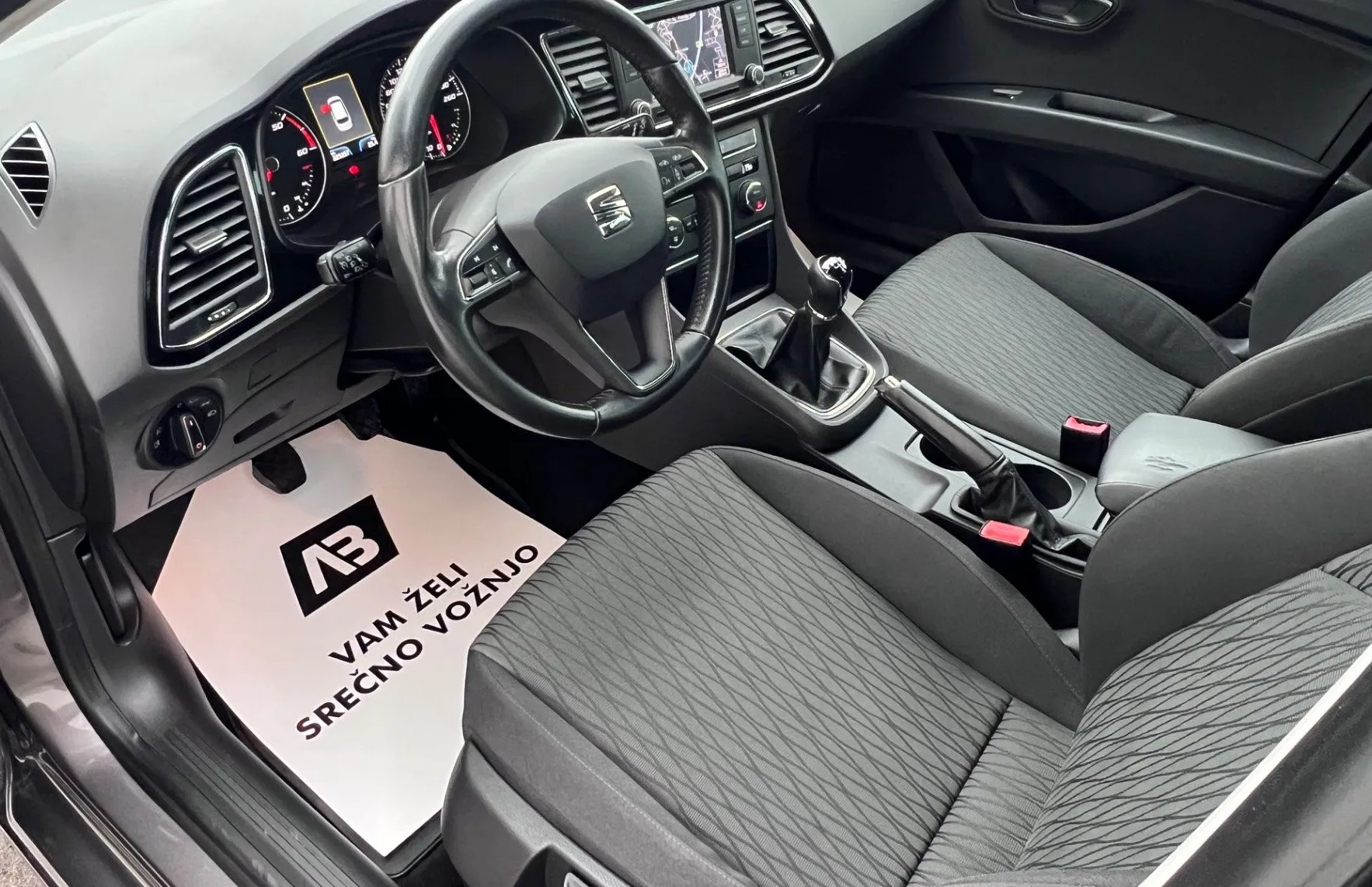 Zunanja slika - Seat Leon - 1.6 TDI+SLO+ALU+NAVI+PDC+LED - 10